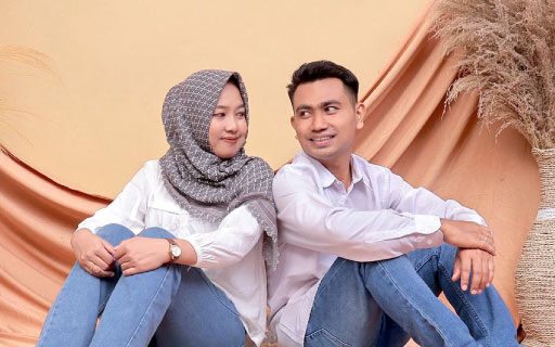 Budi & Laila