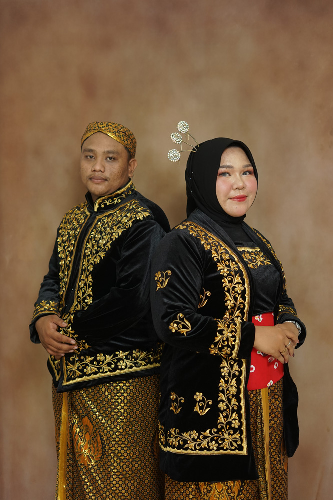 Arya & Norma 18