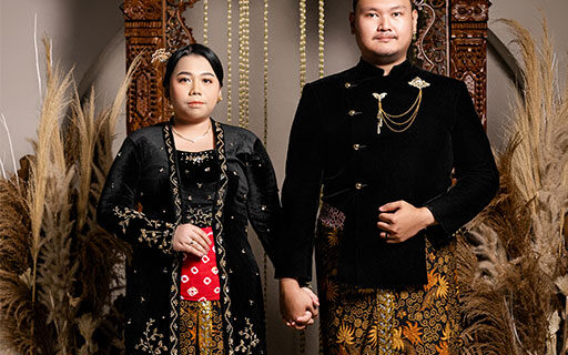Aji & Putri